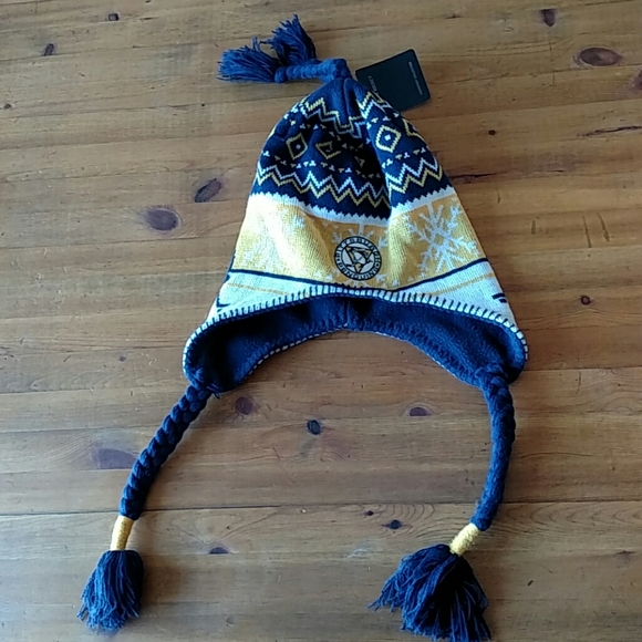 Old Time Hockey Hat NWT Top Tastle to Bottom 25"